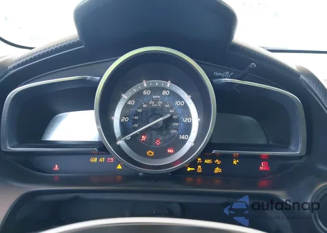 2017 Toyota Yaris Ia из США, поврежденный, VIN 3MYDLBYV0HY160838